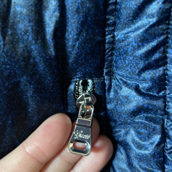 EUC Guess reversible puffer coat (M) - Picture 8 of 8